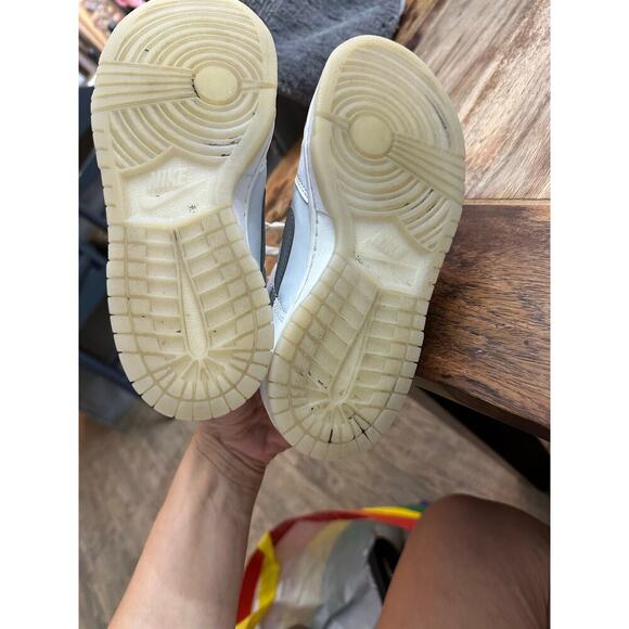 Nike Youth White Dunk Low 'Reflective Swoosh' Lace Up Sneaker Shoes Size 3.5 - Picture 3 of 7